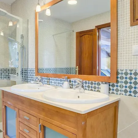 Daniel Luxury House Caleta بيت للعطل *
